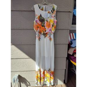 Bisou Bisou Sleeveless White Chiffon Floral Overlay Walk-Thru Maxi Dress Size 6
